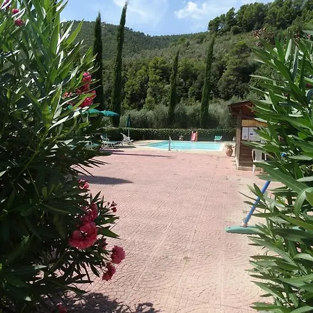 Alloggio per agriturismo Agriturismo Santa Croce *