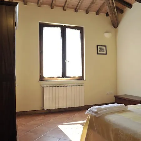 Alloggio per agriturismo Agriturismo Santa Croce *